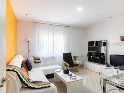 Living room of Flat for sale in Badalona  with Air Conditioner, Heating and Furnished