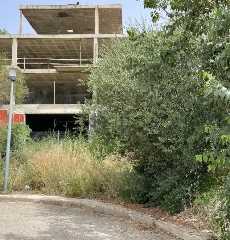 Außenansicht von Gebäude zum Verkauf in Llançà