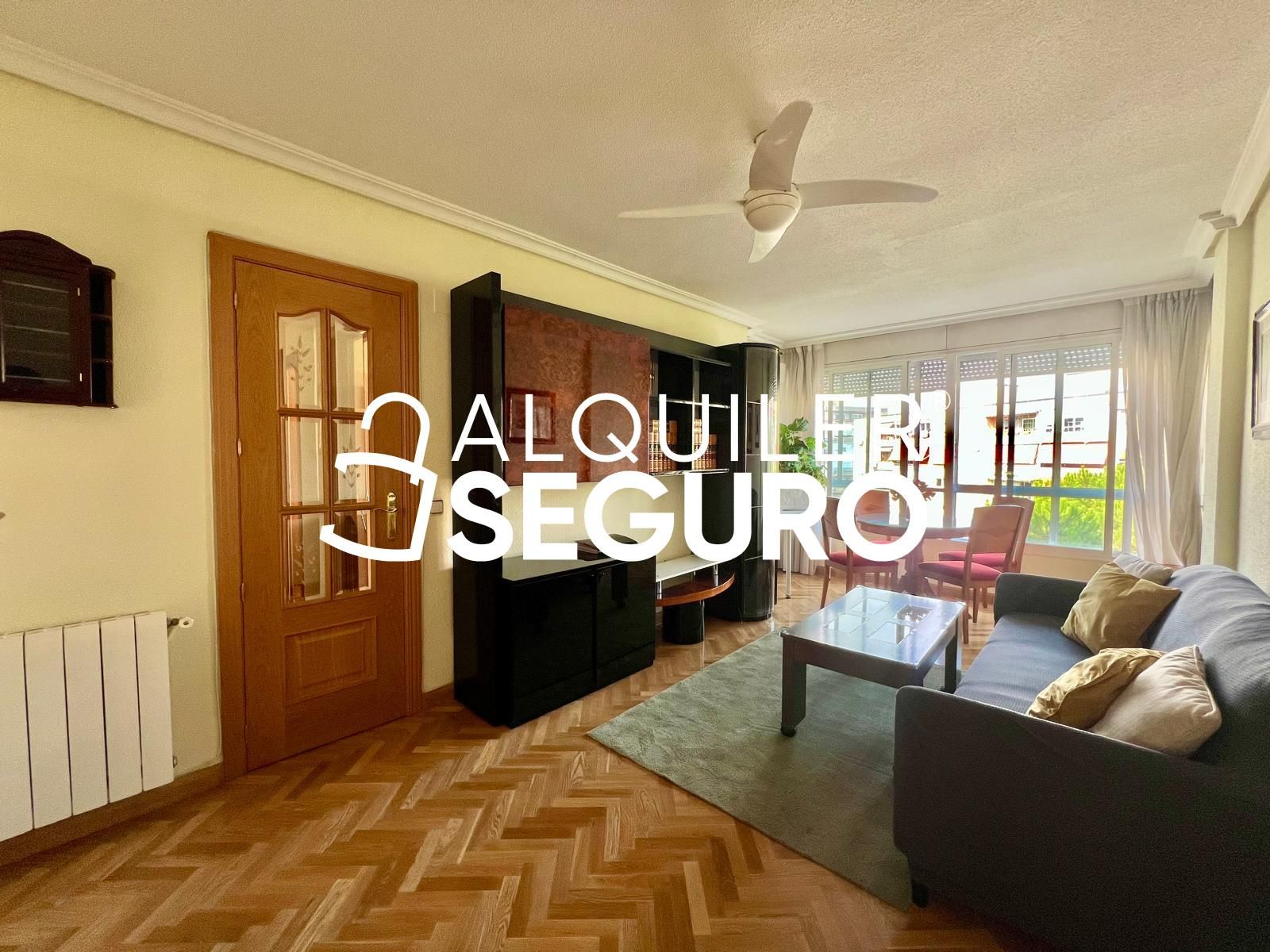 Sala d'estar de Pis de lloguer en  Madrid Capital amb Aire condicionat, Calefacció i Moblat