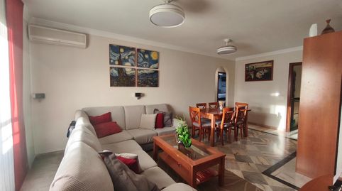Foto 4 de Piso en venta en Calle Calle Daniel Defoe, Cortijo Alto, Málaga Capital