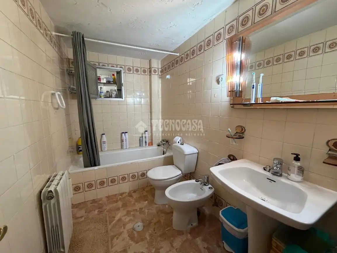 Baño de Piso en venta en Torrejón de Ardoz con Terraza y Piscina comunitaria