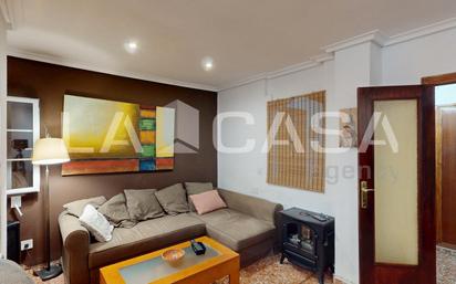 Flat for sale in  Valencia Capital  with Air Conditioner, Heating and Furnished
