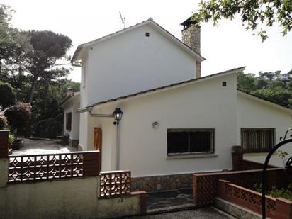 Vista exterior de Casa o xalet en venda en Vallgorguina amb Calefacció, Jardí privat i Terrassa