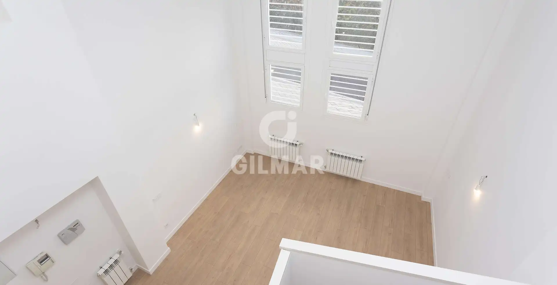 Habitación de Dúplex en venta en Madrid con Calefacción