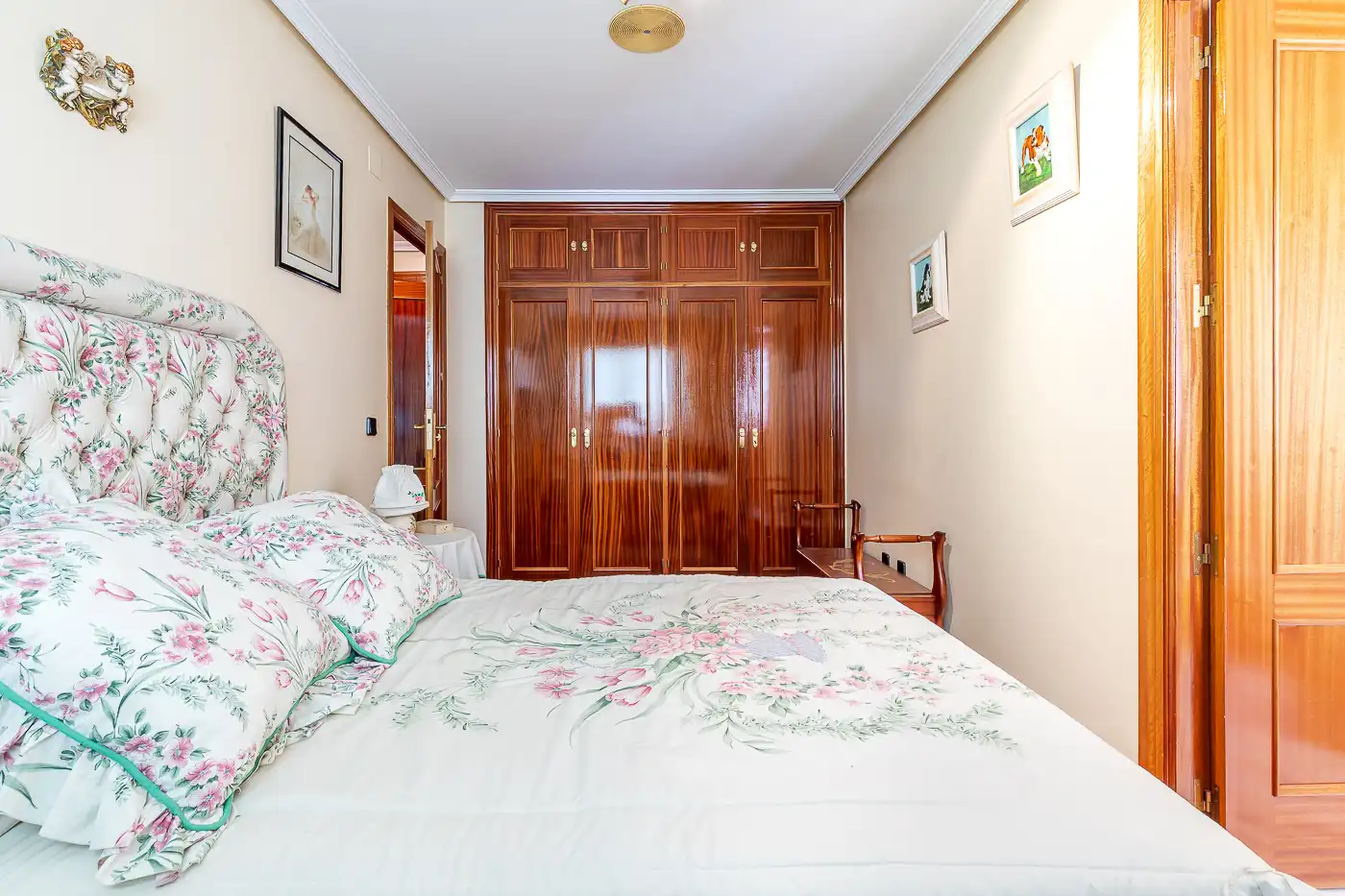Habitación de Dúplex en venta en Madrid con Calefacción y Terraza