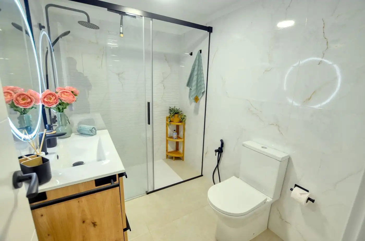 Bathroom of Apartments for sale in Empuriabrava  with Air Conditioner, Heating and Terrace