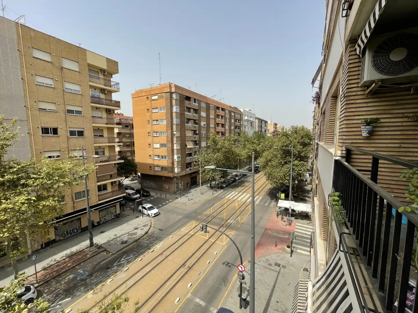 Vista exterior de Pis en venda en Valencia amb Aire condicionat i Balcó