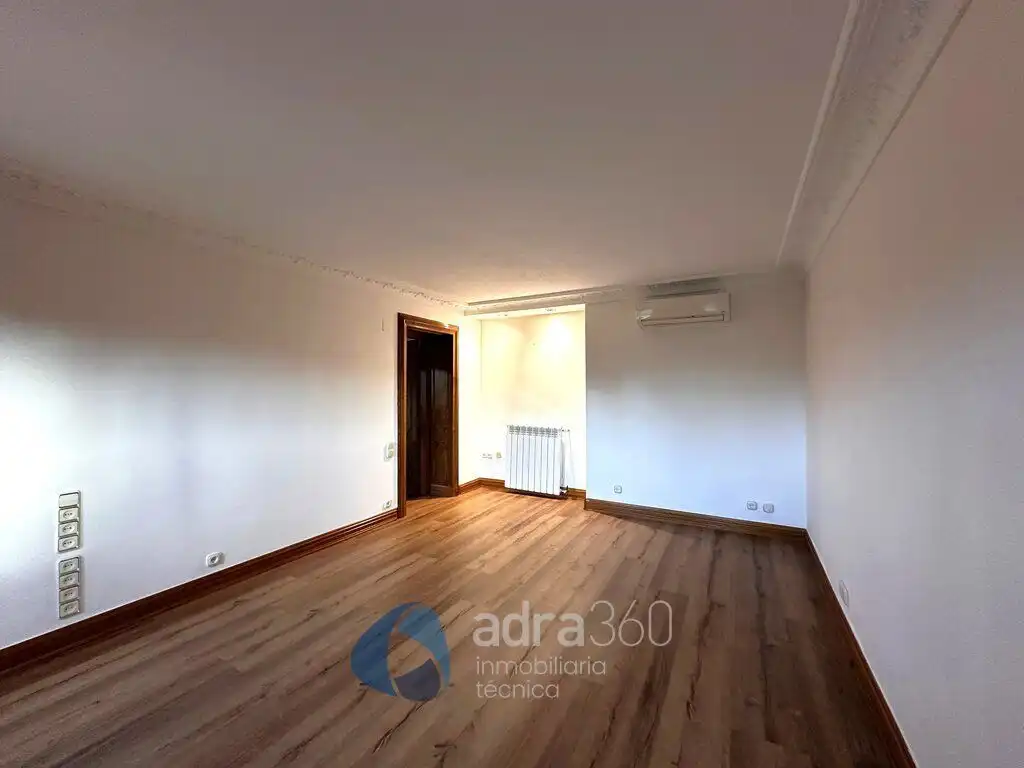 Bedroom of Houses for sale in Lardero  with Air Conditioner, Heating and Private garden