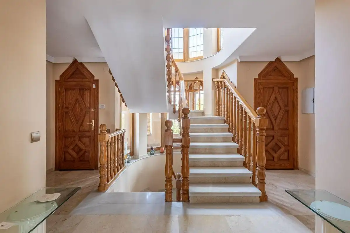 Detached house with pool for sale in Calle de los Arces, imagen 5