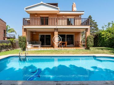 Casa con piscina in vendita a Vilafortuny - Cap de Sant Pere