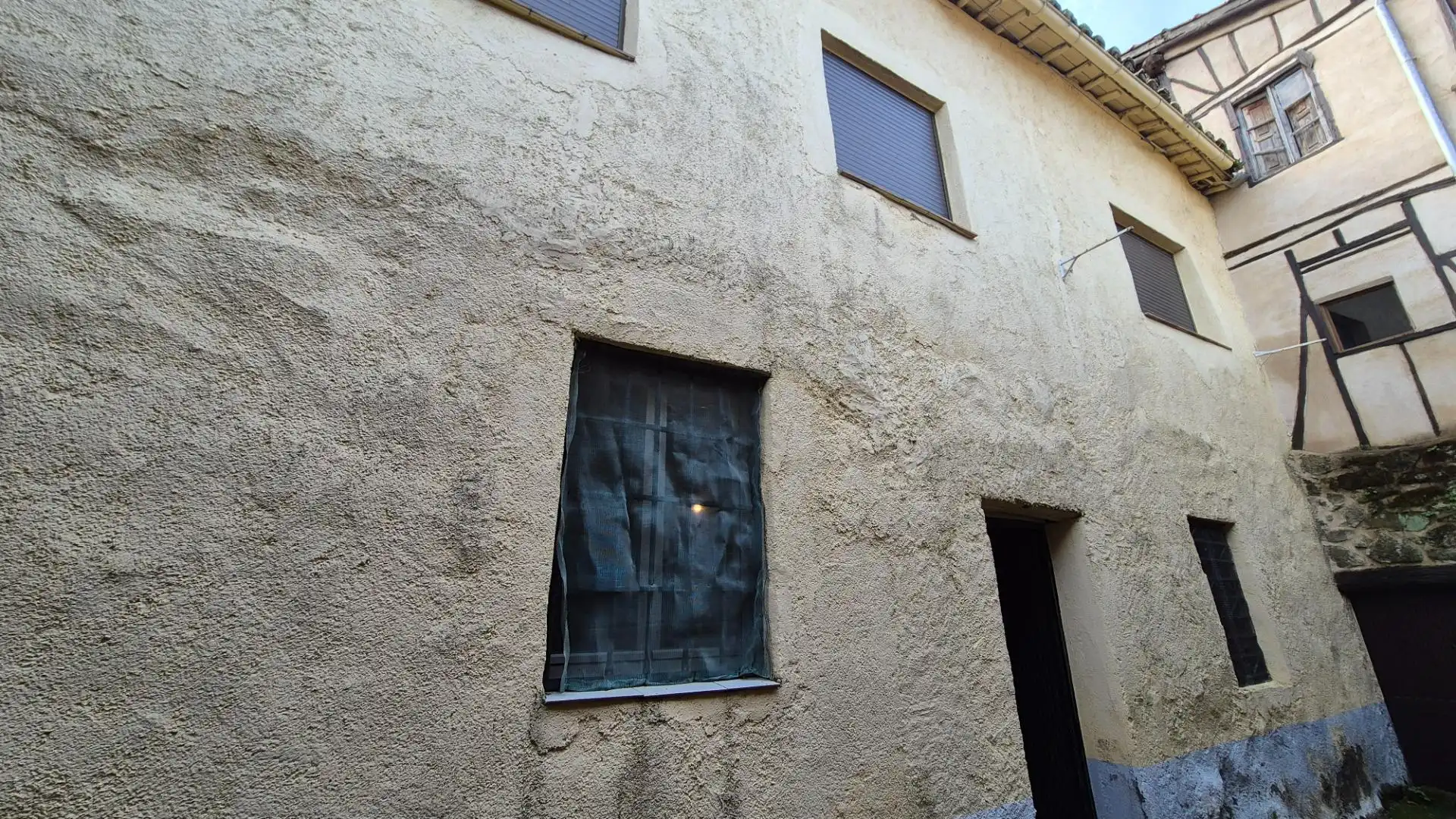 Exterior view of Houses for sale in San Esteban de la Sierra