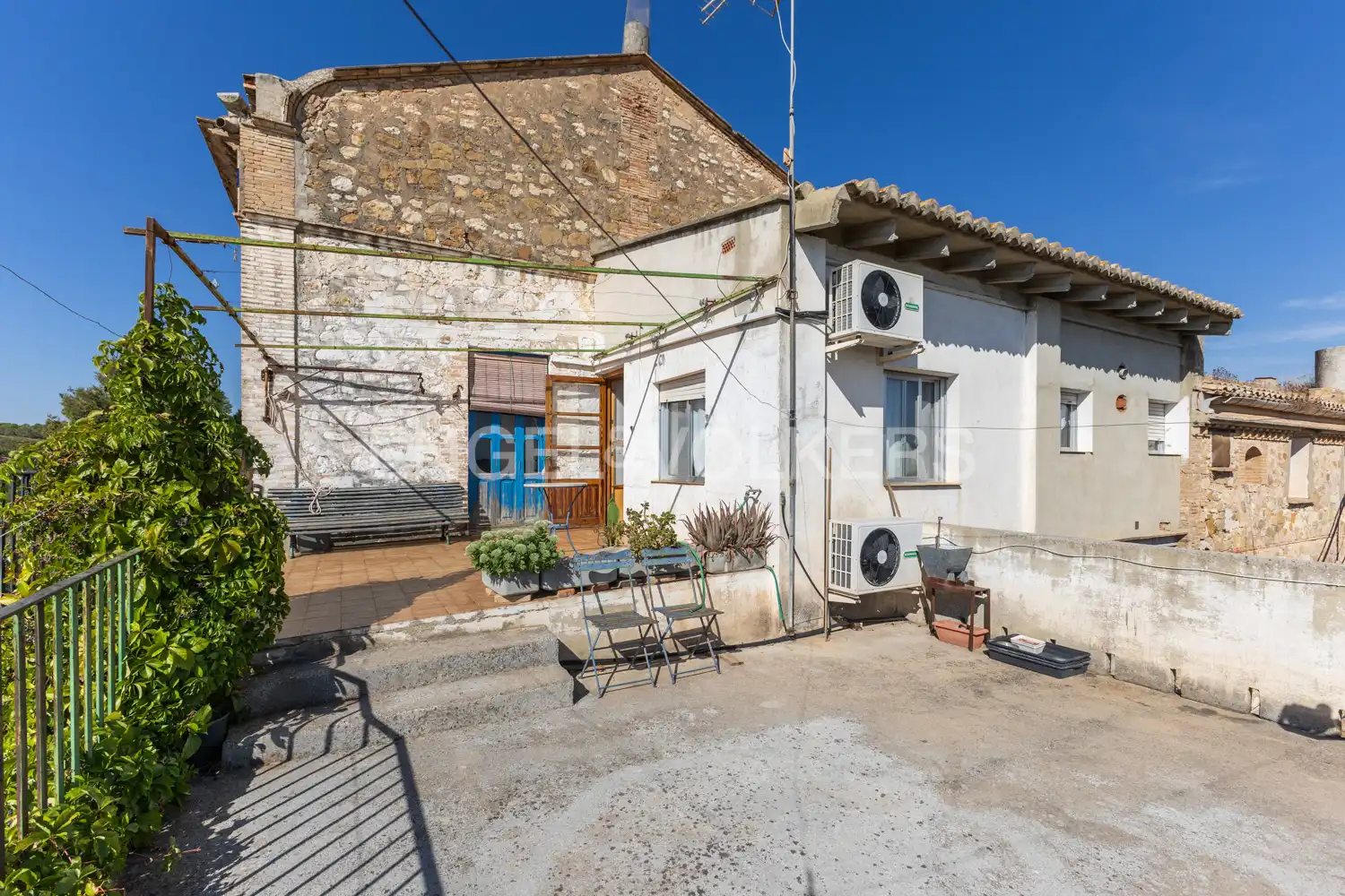 Vista exterior de Casa o chalet en venta en Llíria con Calefacción, Jardín privado y Parquet