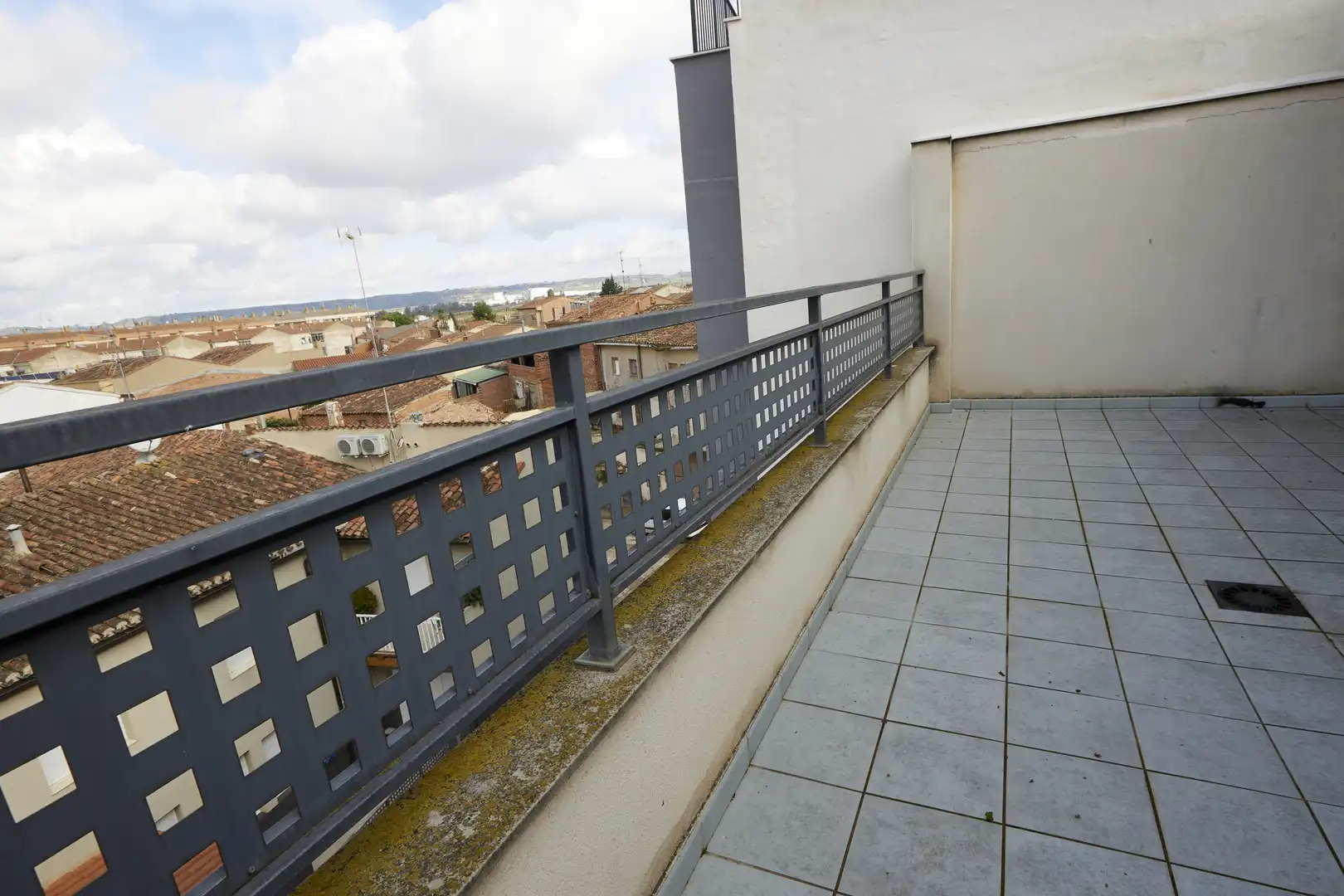 Terrassa de Casa adosada en venda en Rincón de Soto amb Calefacció, Parquet i Terrassa