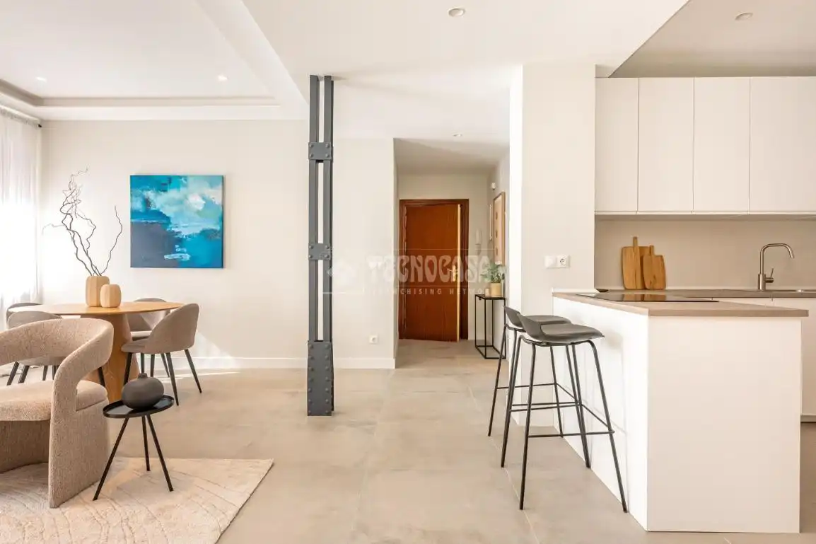 Comedor de Piso en venta en Madrid con Aire acondicionado y Amueblado