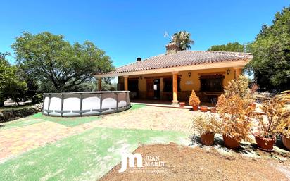 Garden of House or chalet for sale in Cieza