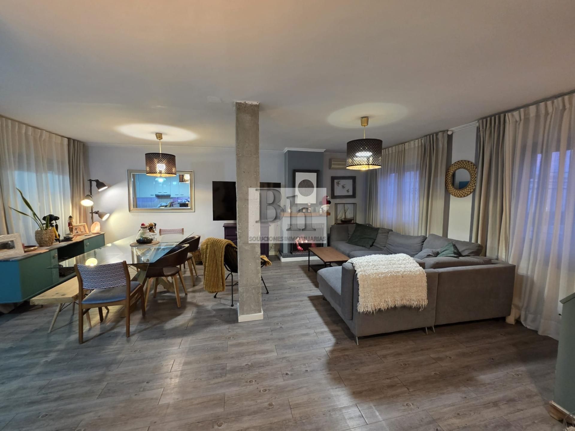 Living room of Single-family semi-detached for sale in Málaga Capital  with Air Conditioner, Terrace and Storage room