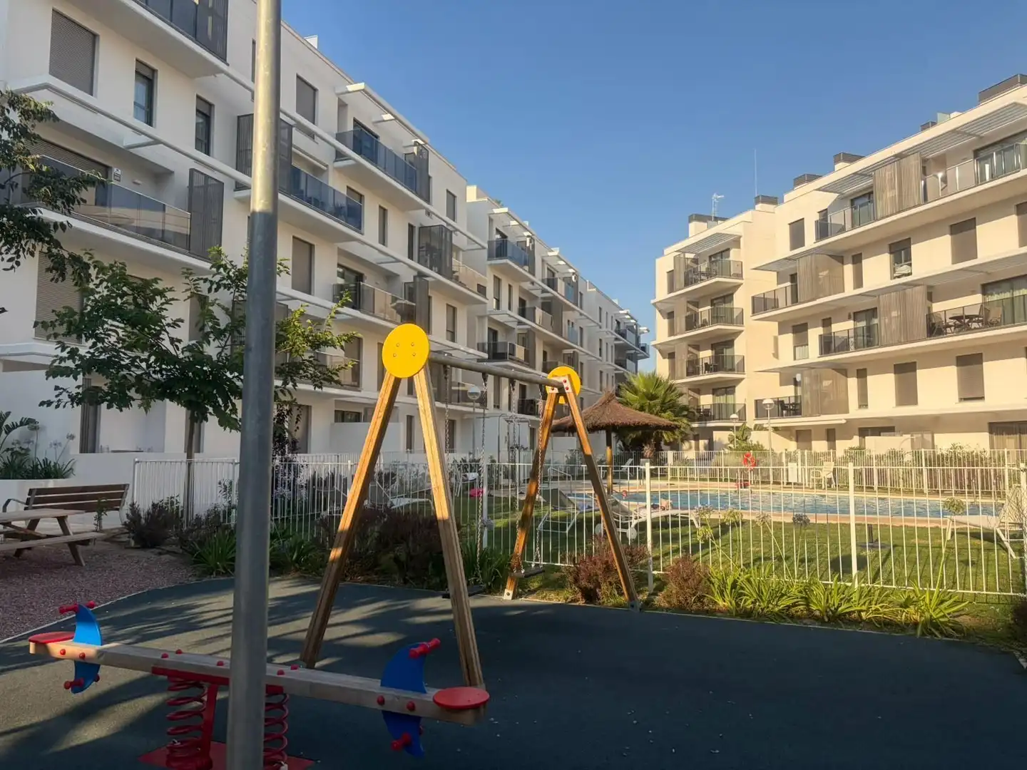 Vista exterior de Piso en venta en Dénia con Aire acondicionado, Calefacción y Terraza