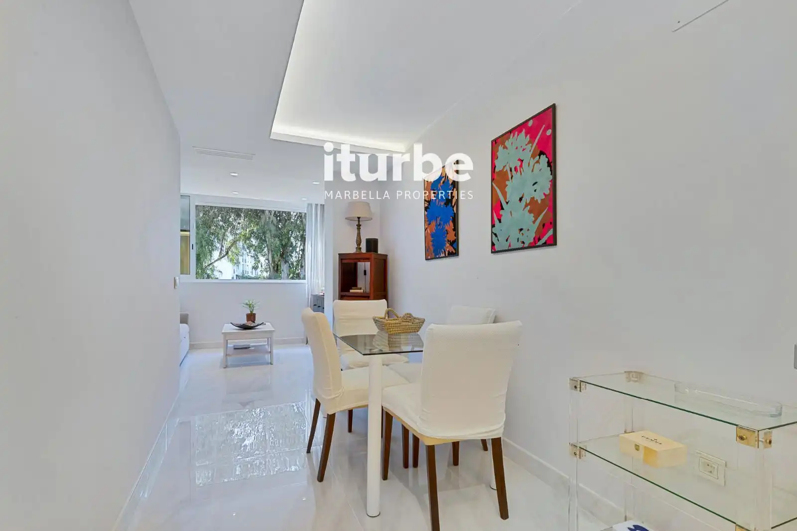 Vista exterior de Piso en venta en Marbella con Aire acondicionado y Alarma
