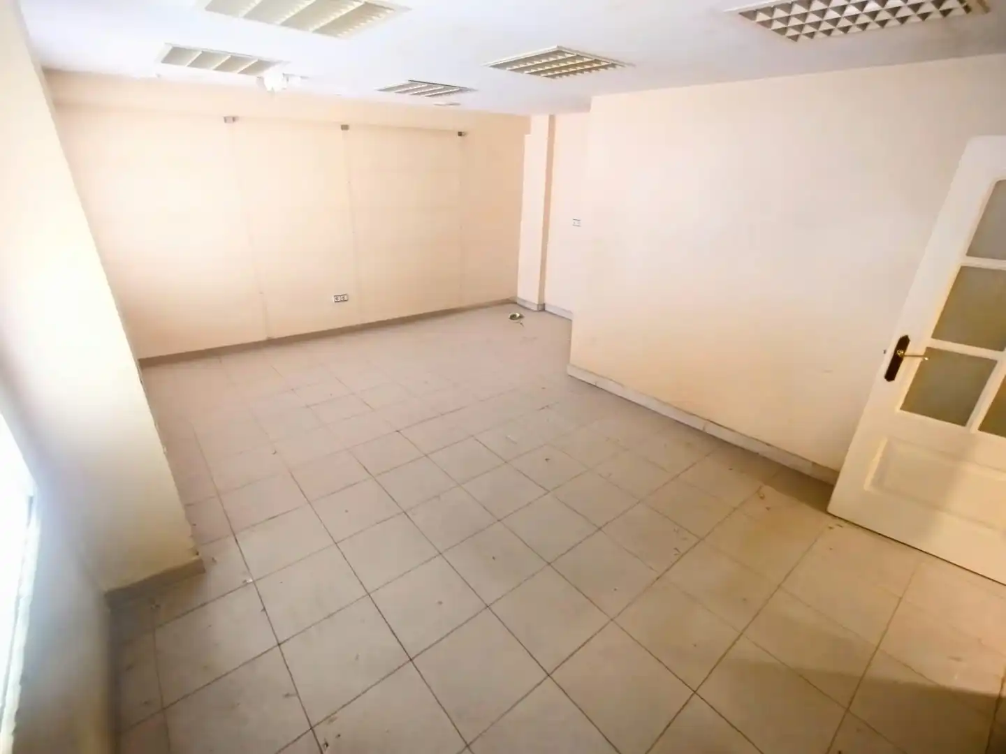 Oficina en venta en Murcia con Aire acondicionado y Calefacción