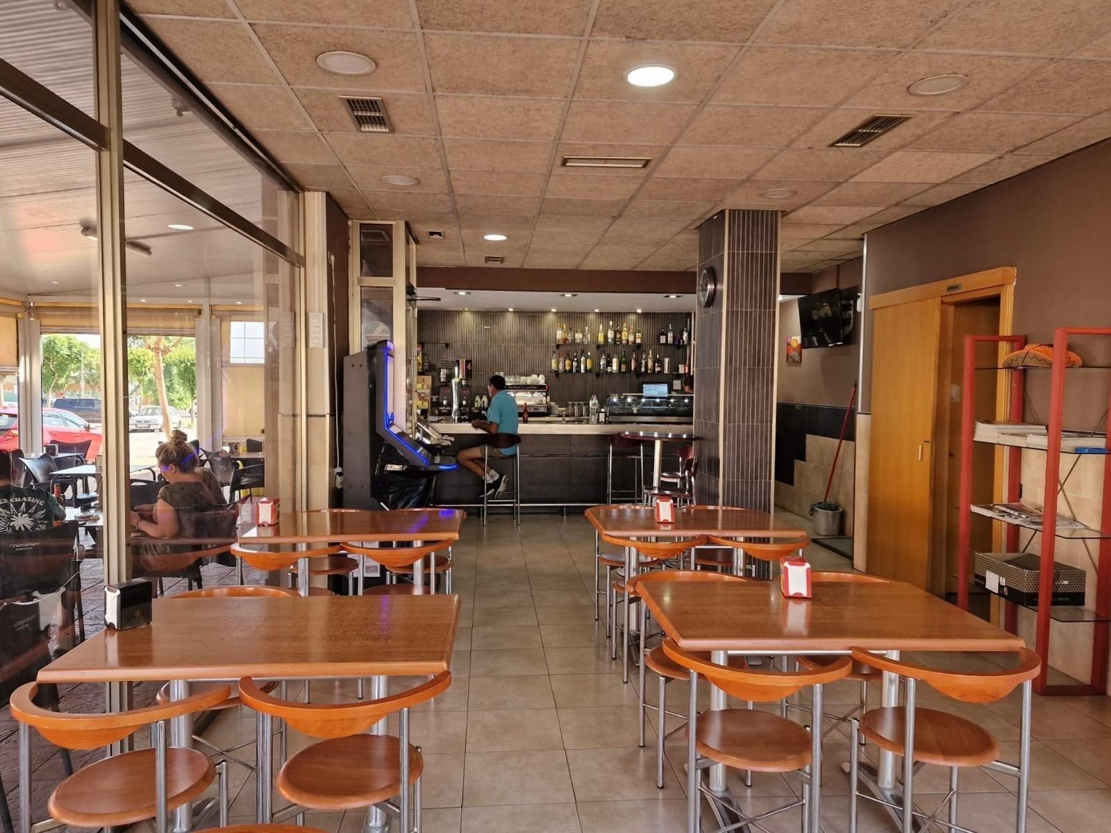 Local en venda en Cunit amb Aire condicionat i Terrassa