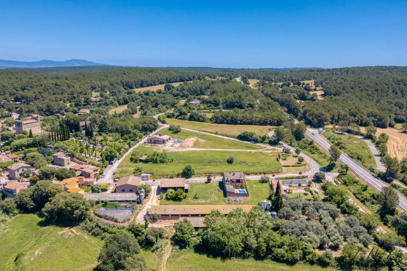 Exterior view of Residential for sale in Saus, Camallera i Llampaies