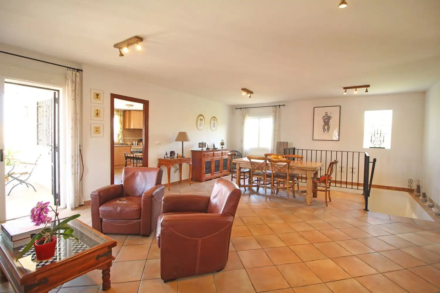 Detached house with pool for sale in Calle El Llimoner 10, imagen 3