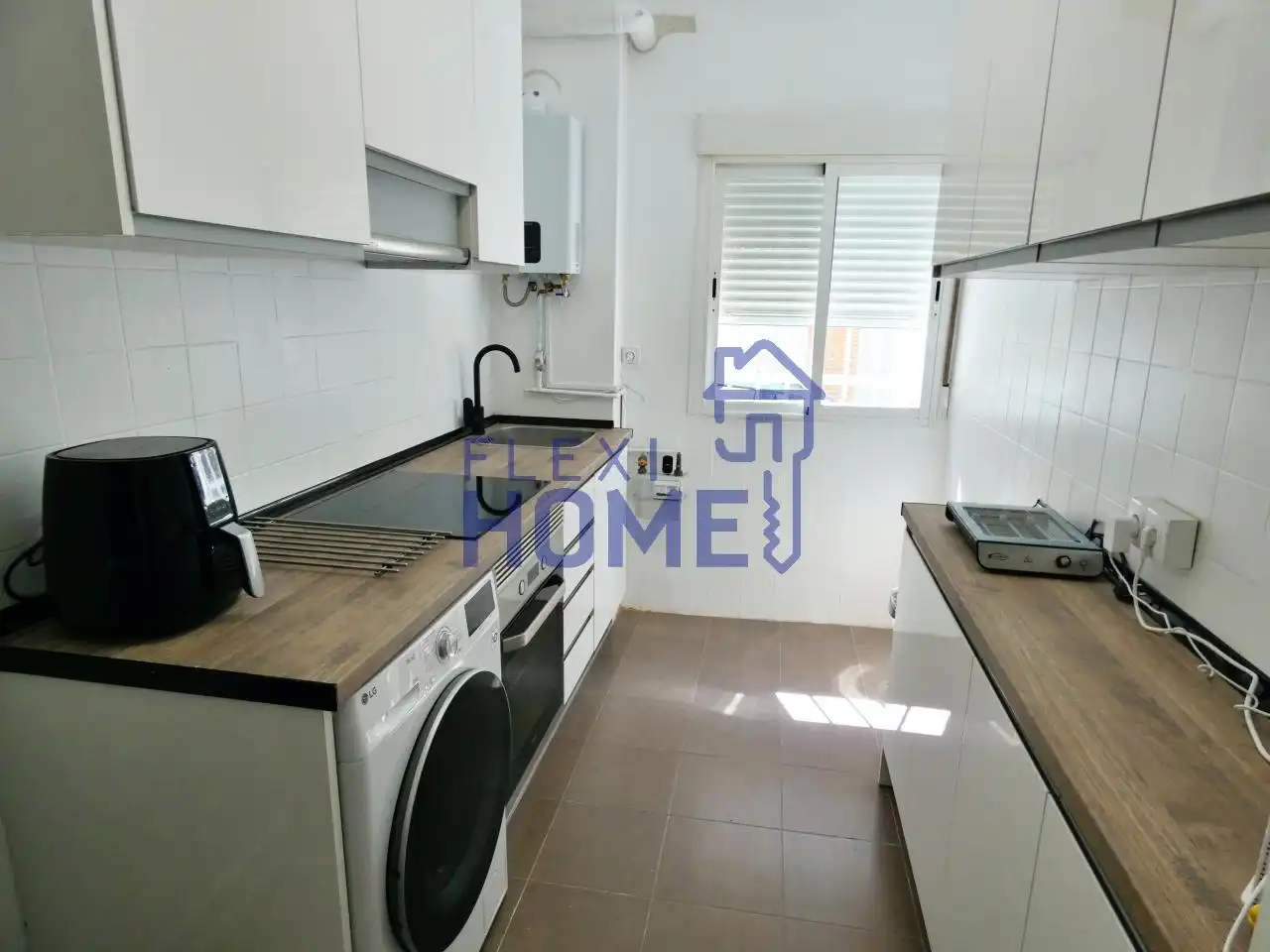 Habitación en CALLE CUEVAS, Valdeacederas