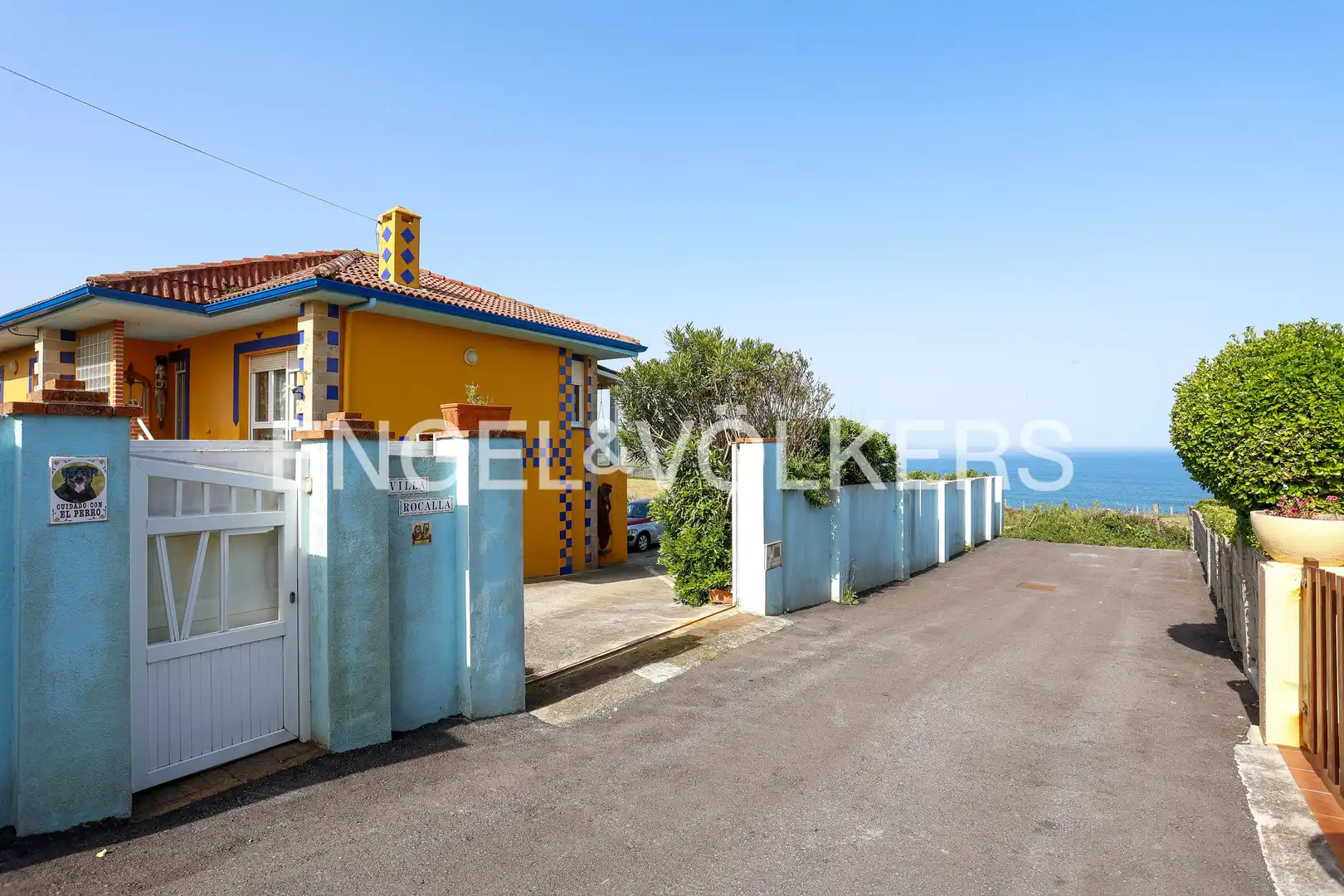 Exterior view of Houses for sale in Bareyo  with Heating, Private garden and Balcony