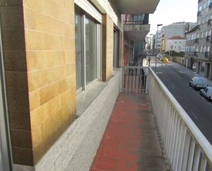 Vista exterior de Edifici en venda en Pontevedra Capital 