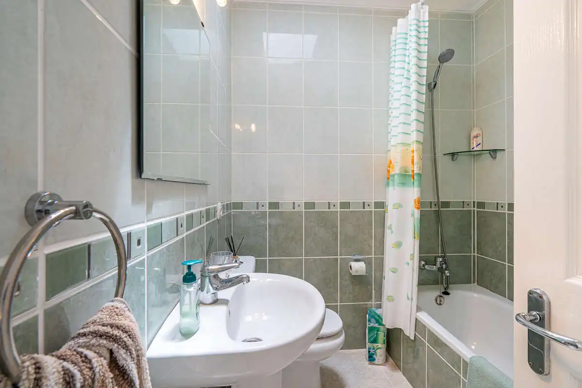 Bany de Casa o xalet en venda en Yaiza amb Traster, Piscina i Moblat