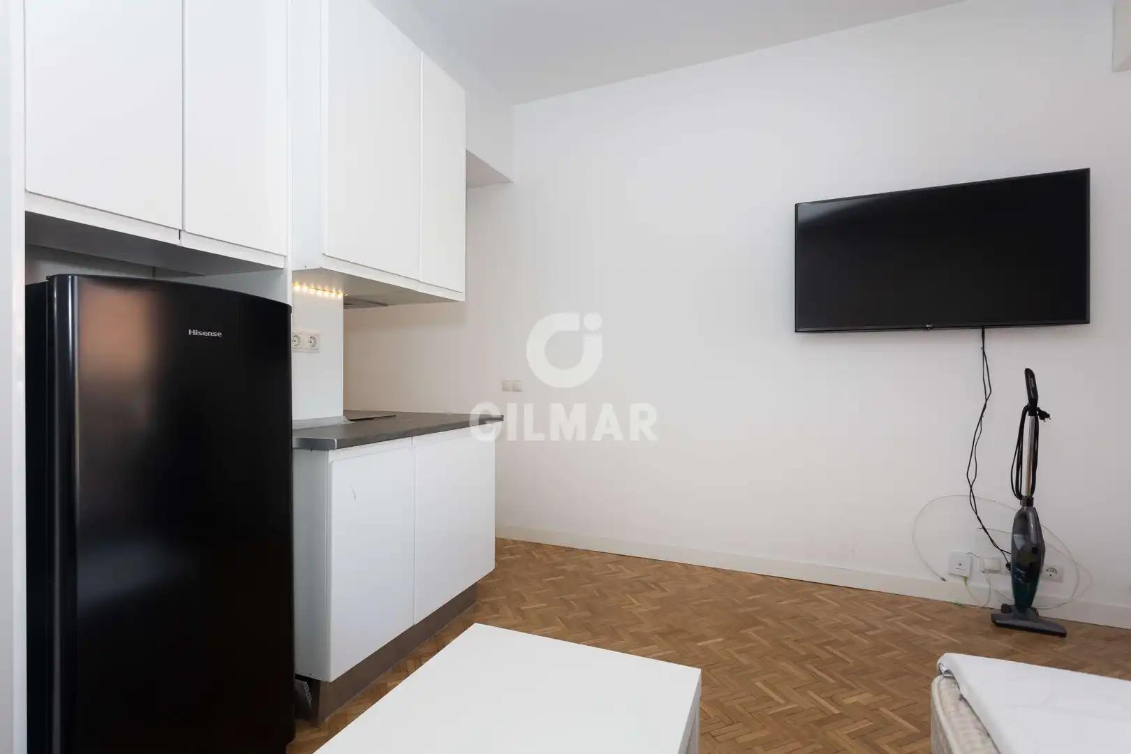Habitación de Piso en venta en Madrid con Calefacción y Balcón