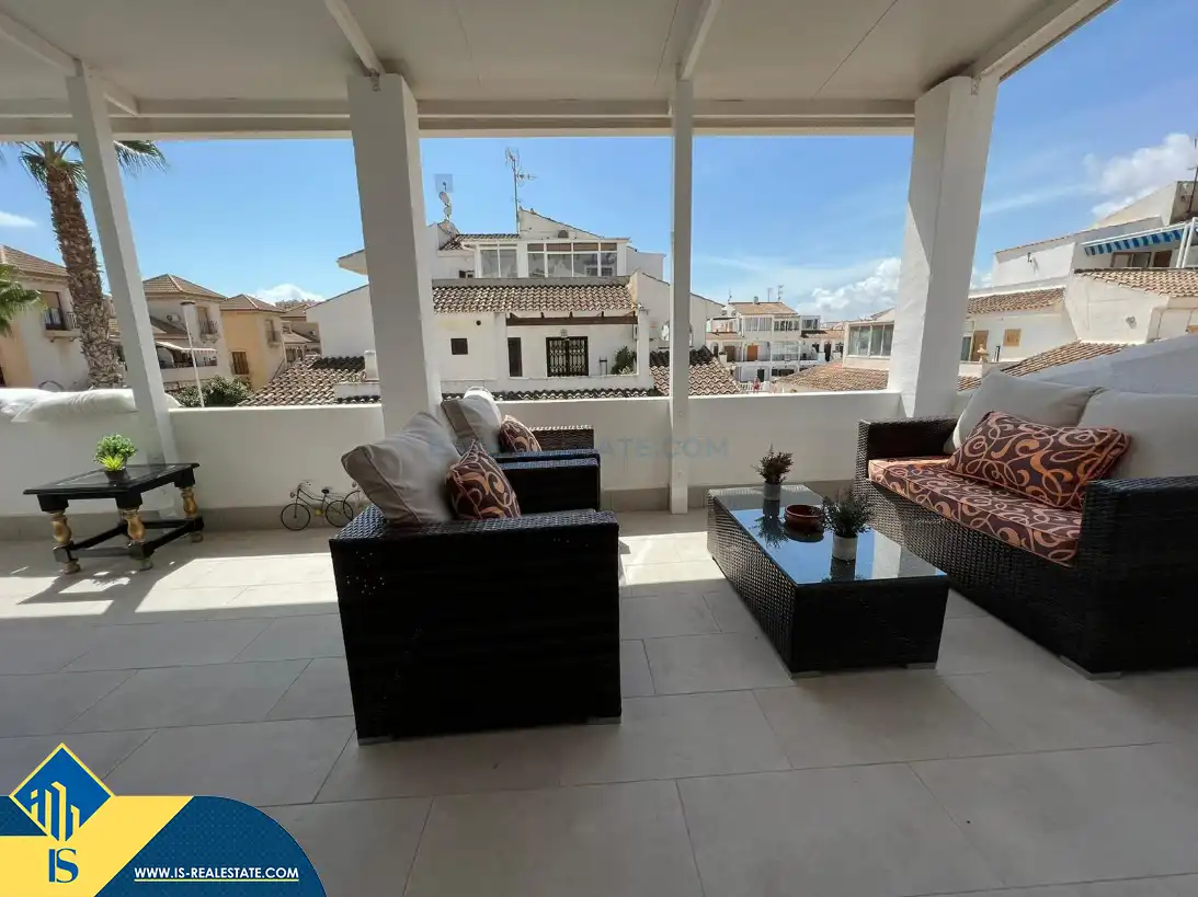 Terrasse von Wohnungen zum Verkauf in Torrevieja mit Klimaanlage, Heizung und Terrasse