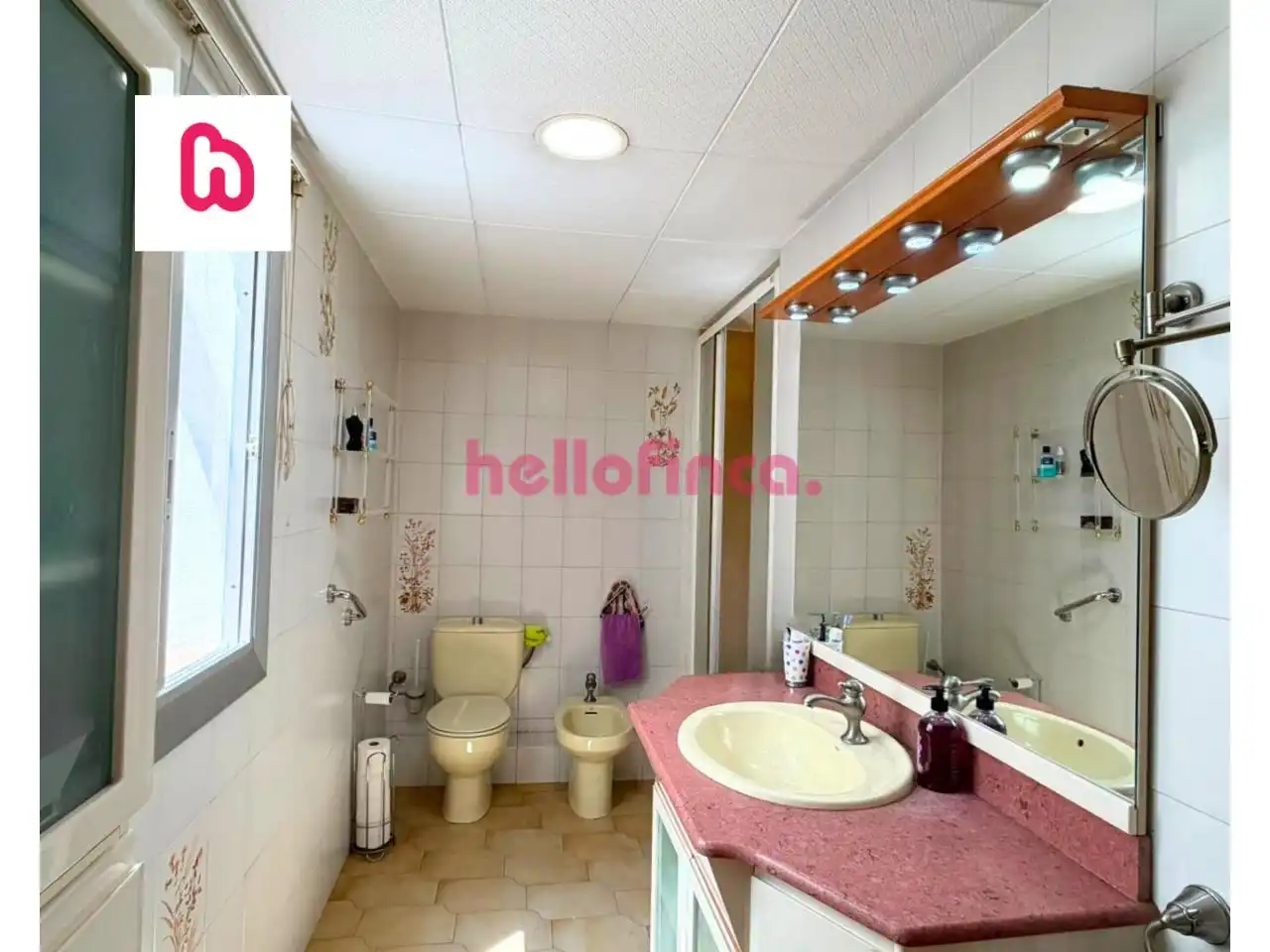 Badezimmer von Dachboden zum Verkauf in Martorell, Barcelona