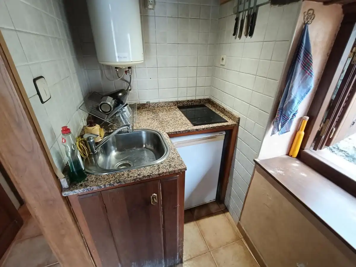 Küche von Einfamilien-Reihenhaus zum Verkauf in Llanes mit Heizung und Möbliert