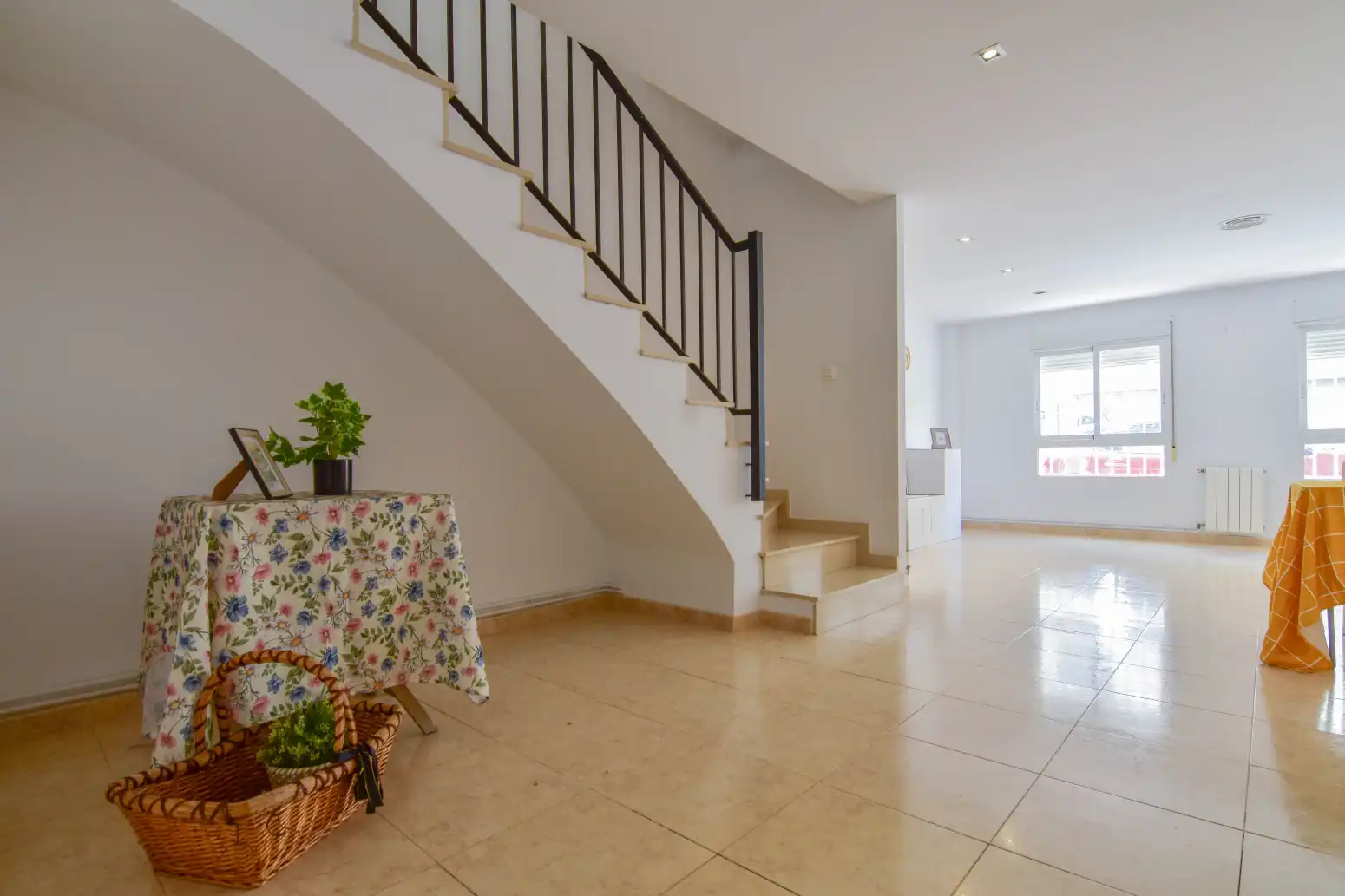 Detached homes for sale in Emperador  with Heating, Terrace and Balcony