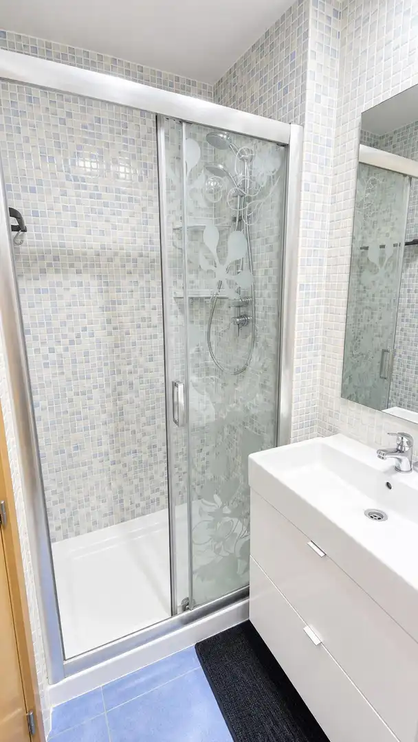 Bathroom of Flat for sale in Hospital