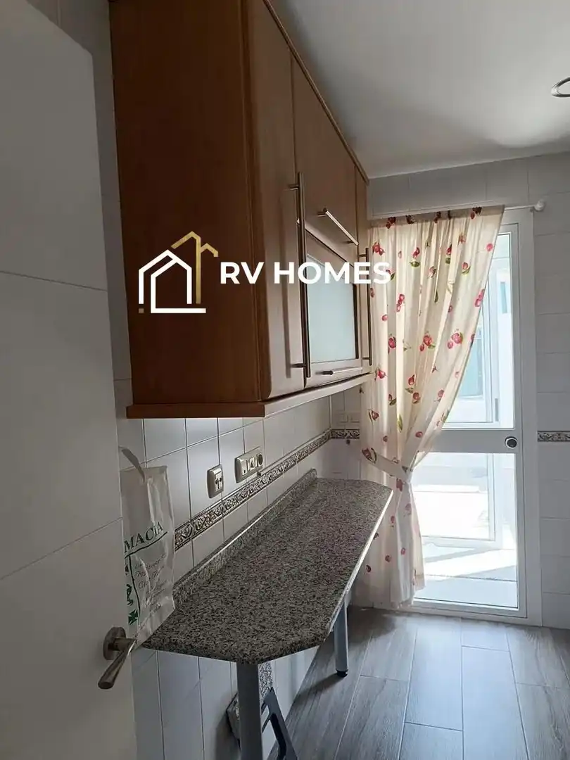 Küche von Einfamilien-Reihenhaus zur Miete in Cáceres mit Heizung, Terrasse und Möbliert