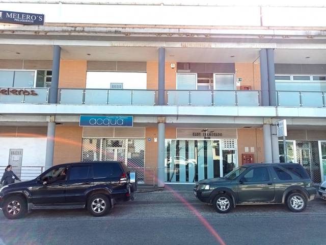 Local comercial en Venta en Burguillos