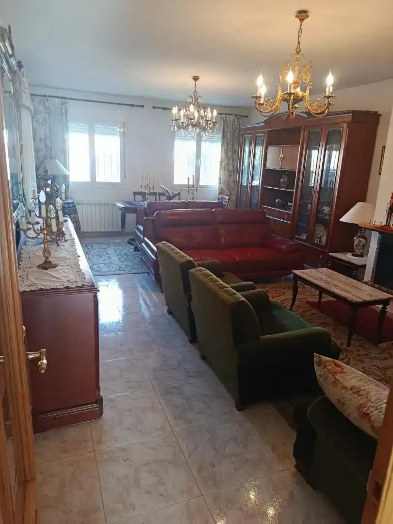 Sala de estar de Casa o chalet en venta en Moraleja de Enmedio con Piscina y Balcón