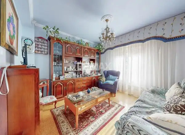 Habitación de Piso en venta en Vigo  con Parquet y Terraza
