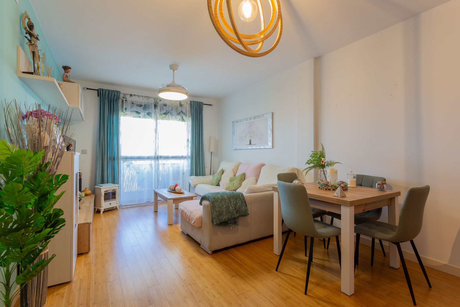 Sala d'estar de Pis en venda en  Granada Capital amb Aire condicionat, Calefacció i Terrassa