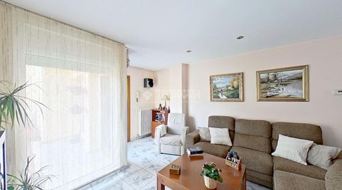 Foto 4 de Casa adosada en venda a Estadi - Santa Anna, Vic