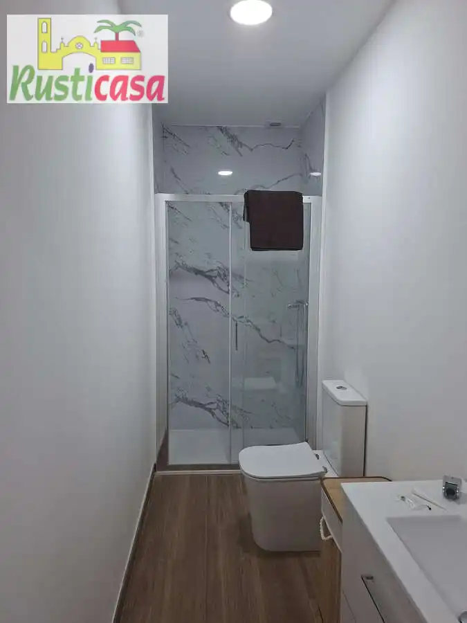 Bathroom of Apartments for sale in Bailén  with Air Conditioner, Heating and Furnished