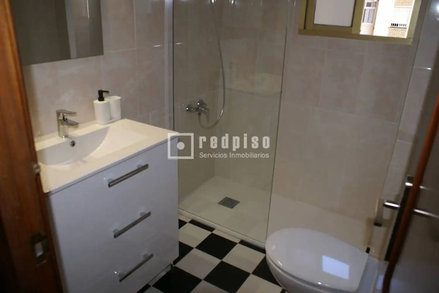 Baño de Piso de alquiler en Carretera de Cádiz