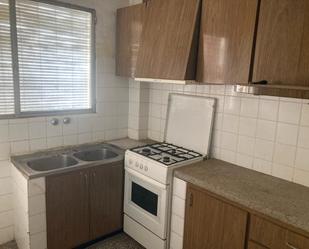 Kitchen of Flat for sale in Villena  with Oven and Washing machine