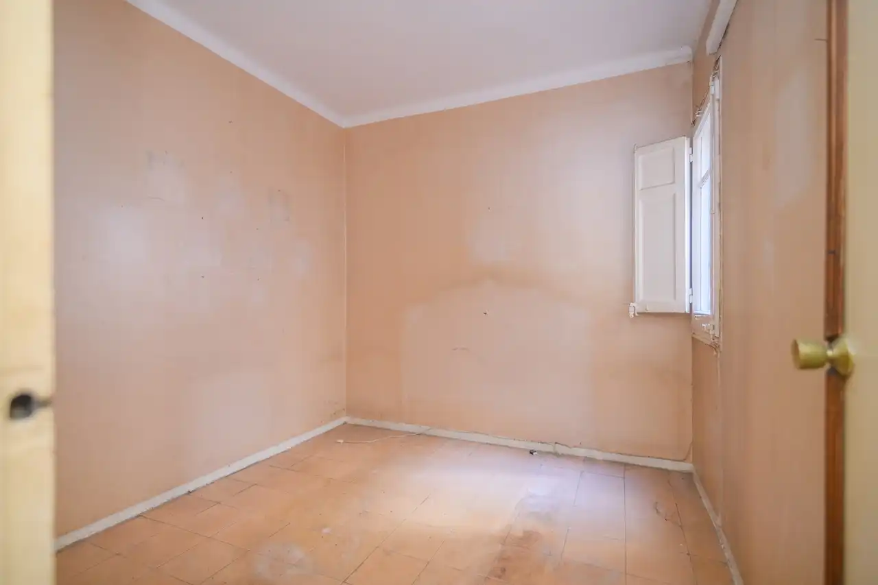 Piso en venta en Barcelona con Aire acondicionado, Calefacción y Balcón