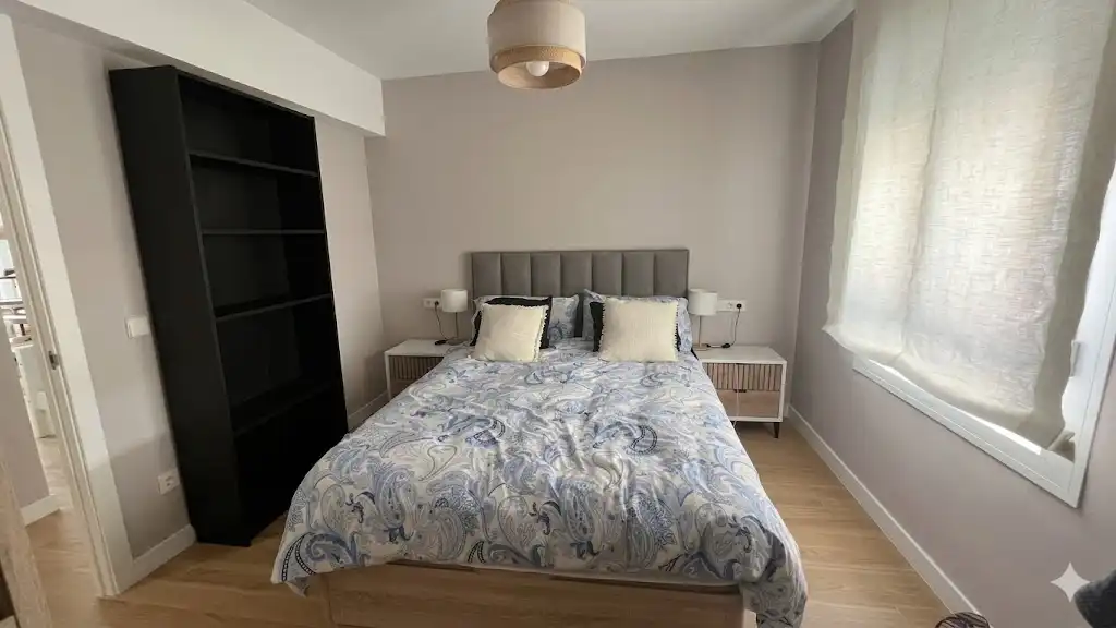 Habitación de Piso en venta en Madrid con Calefacción, Terraza y Trastero