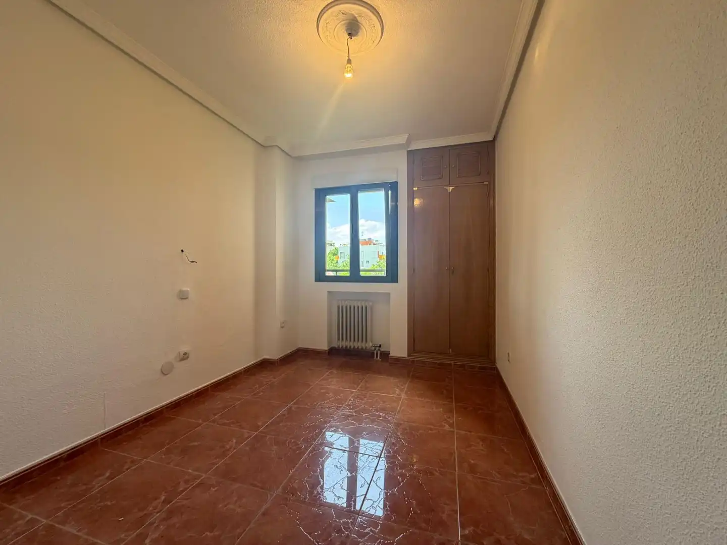 Schlafzimmer von Wohnung zur Miete in Madrid mit Heizung, Privatgarten und Abstellraum