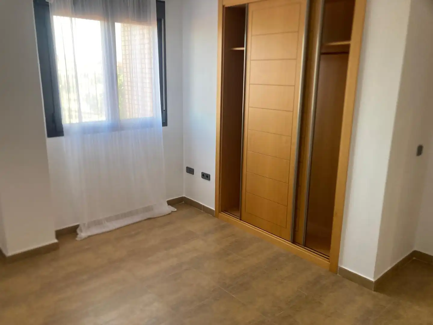 Bedroom of Flat for rent in Argés  with Heating, Terrace and Oven