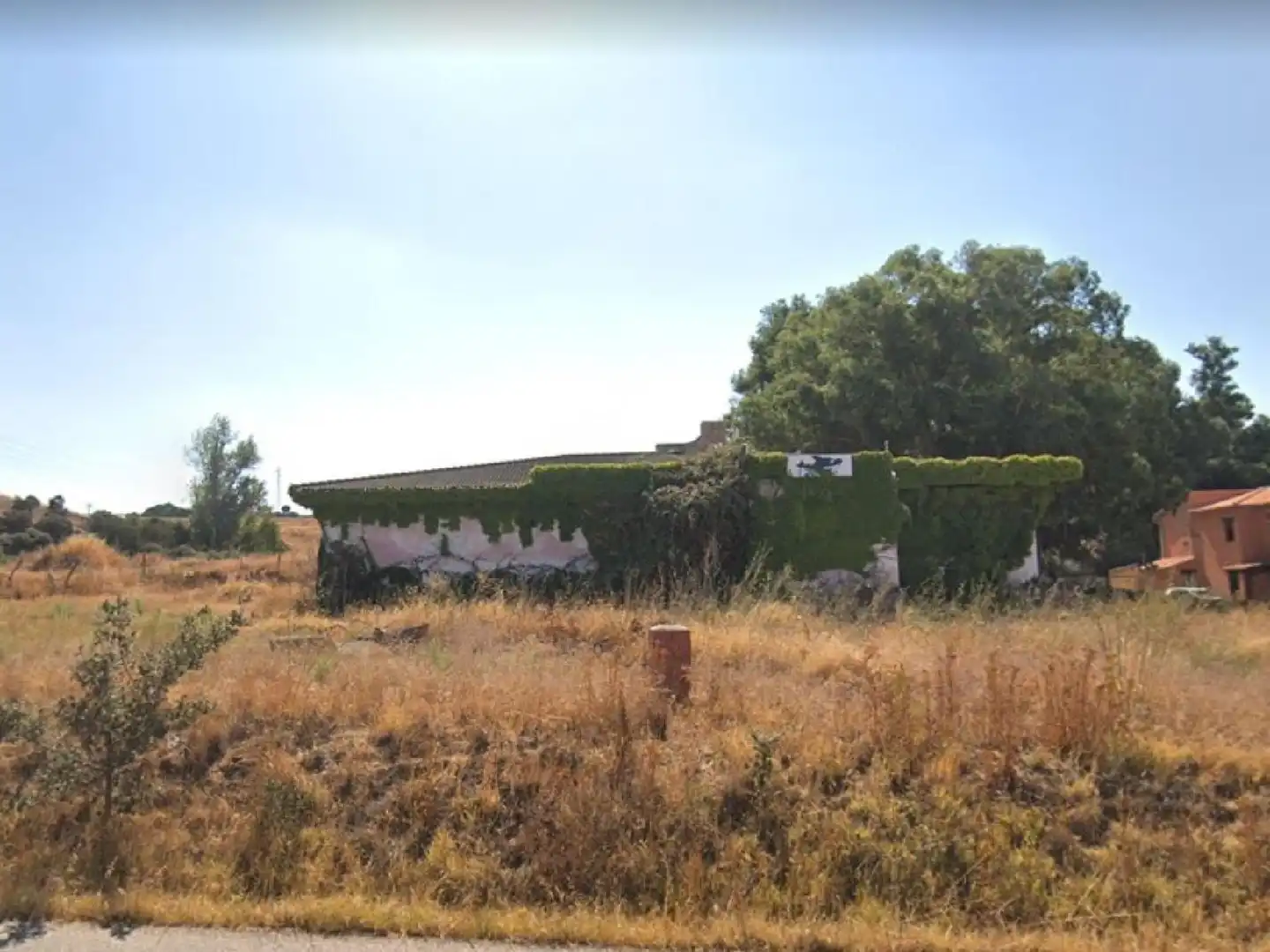 Exterior view of Industrial buildings for sale in Oropesa